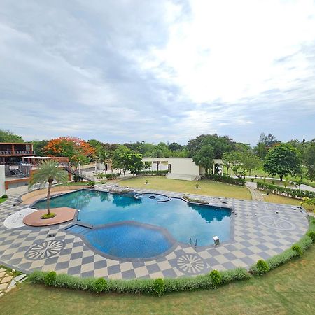Sathyam Grand Resorts, Sriperumbudur Exteriér fotografie