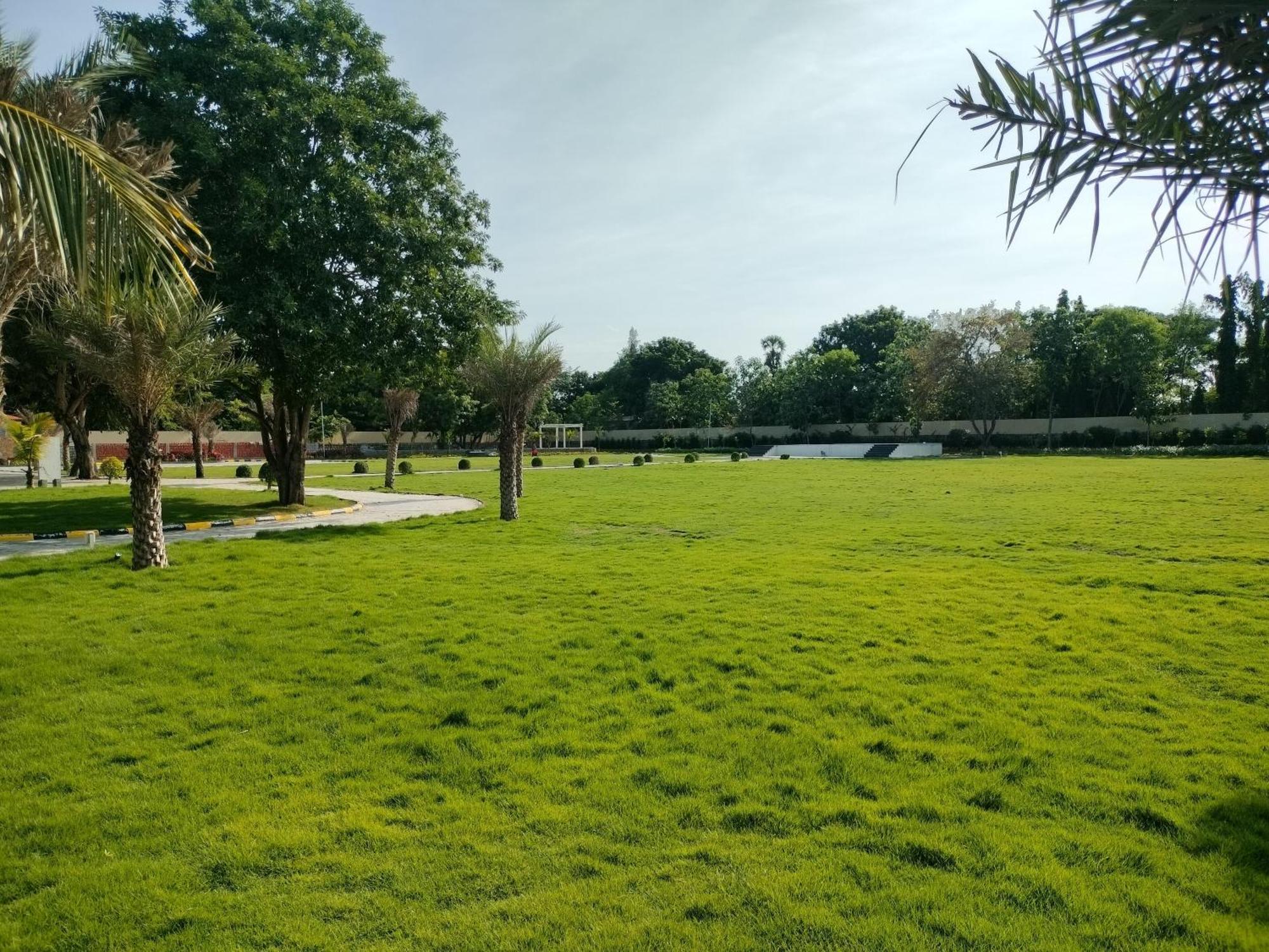 Sathyam Grand Resorts, Sriperumbudur Exteriér fotografie